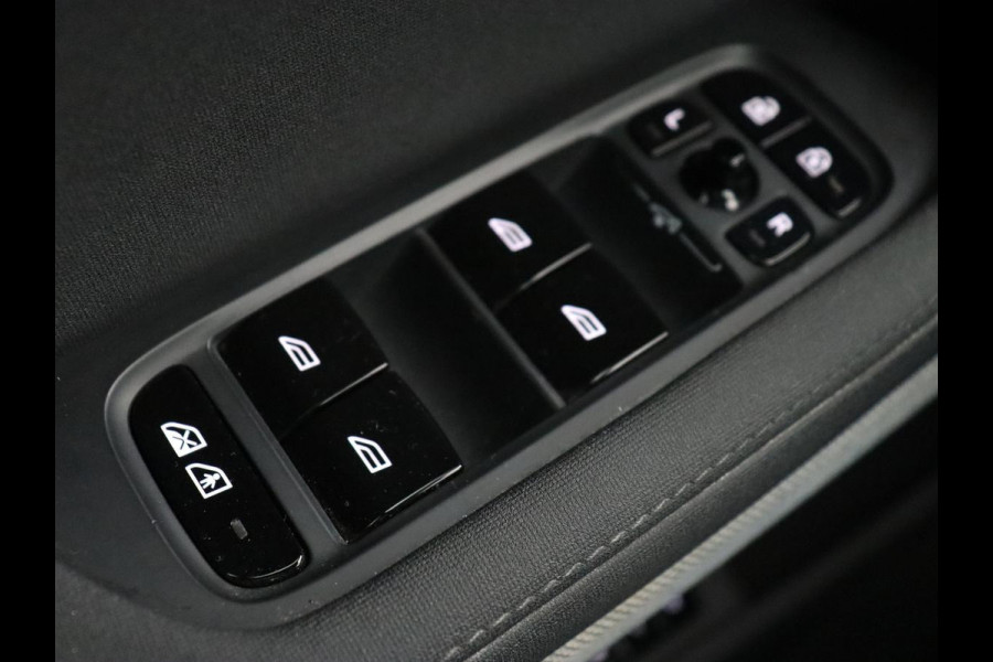 Polestar 2 Long Range Single Motor 78 kWh | Panoramadak | Harman/Kardon Audio | Carplay | Stoelverwarming | Camera | LED koplampen | LMV 19 | Polestar 2 Long Range Single Motor 78 kWh | Panoramadak | Harman/Kardon Audio | Carplay | Stoelverwarming | Camera | LED koplampen | LMV 19 |
