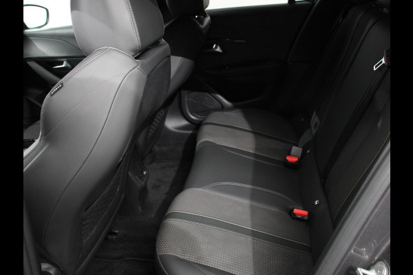 Peugeot 208 1.2 PureTech 100pk Automaat GT-Line | Navigatie | Apple Carplay/Android Auto | Airco | Parkeer sensoren | Cruise Control | Led | Lichtmetalen Velgen Peugeot 208 1.2 PureTech 100pk Automaat GT-Line | Navigatie | Apple Carplay/Android Auto | Airco | Parkeer sensoren | Cruise Control | Led | Lichtmetalen Velgen