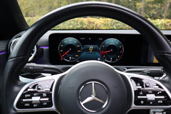 Mercedes-Benz CLA-Klasse 200 Business Solution Luxury | Pano | Leder | Burmester | Mercedes-Benz CLA-Klasse 200 Business Solution Luxury | Pano | Leder | Burmester |