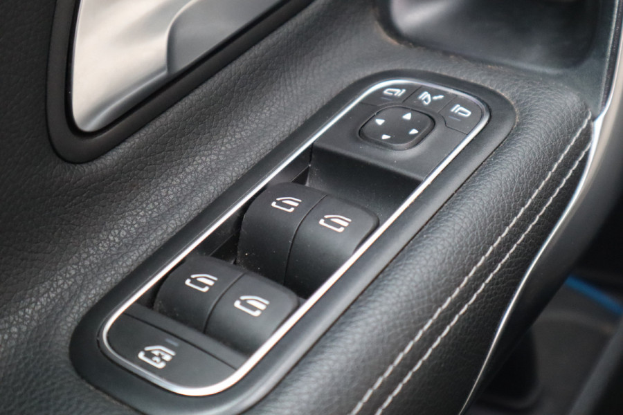Mercedes-Benz CLA-Klasse 200 Business Solution Luxury | Pano | Leder | Burmester | Mercedes-Benz CLA-Klasse 200 Business Solution Luxury | Pano | Leder | Burmester |