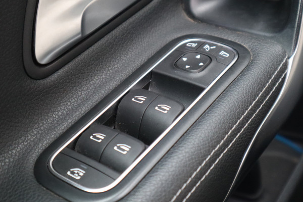 Mercedes-Benz CLA-Klasse 200 Business Solution Luxury | Pano | Leder | Burmester | Mercedes-Benz CLA-Klasse 200 Business Solution Luxury | Pano | Leder | Burmester |