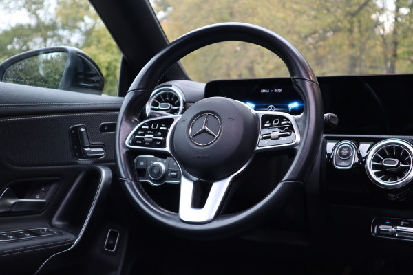 Mercedes-Benz CLA-Klasse 200 Business Solution Luxury | Pano | Leder | Burmester | Mercedes-Benz CLA-Klasse 200 Business Solution Luxury | Pano | Leder | Burmester |