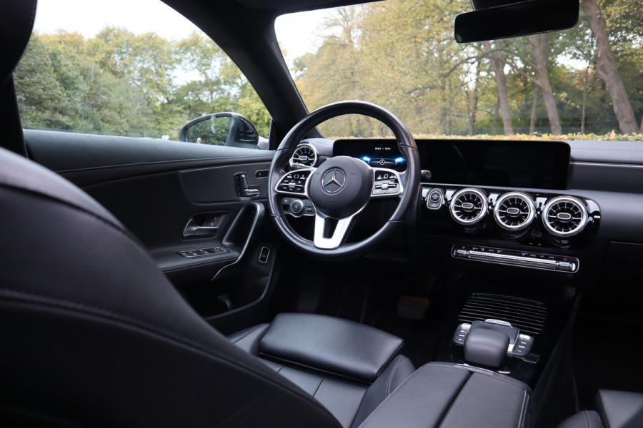 Mercedes-Benz CLA-Klasse 200 Business Solution Luxury | Pano | Leder | Burmester | Mercedes-Benz CLA-Klasse 200 Business Solution Luxury | Pano | Leder | Burmester |