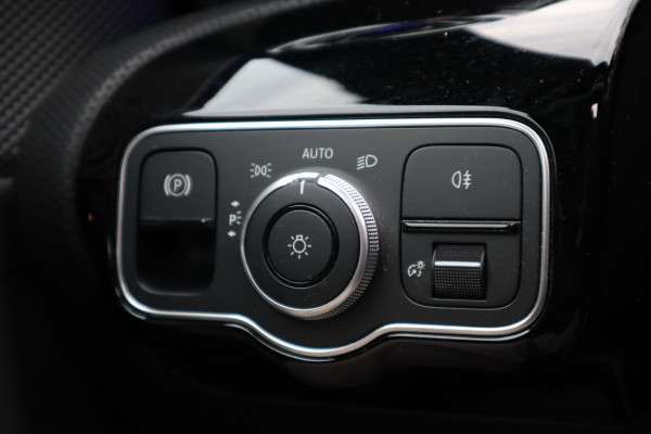 Mercedes-Benz CLA-Klasse 200 Business Solution Luxury | Pano | Leder | Burmester | Mercedes-Benz CLA-Klasse 200 Business Solution Luxury | Pano | Leder | Burmester |