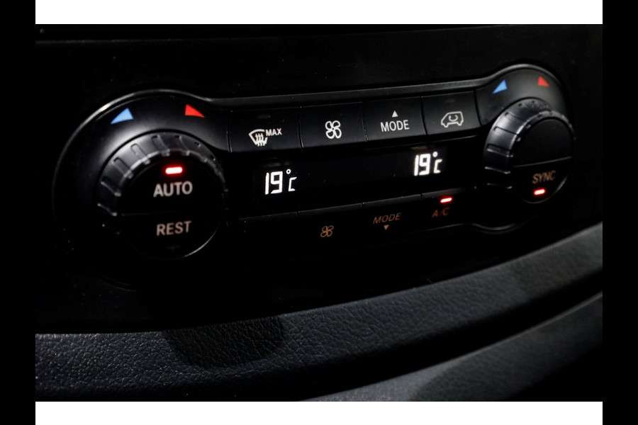 Mercedes-Benz Vito 110 CDI 102pk RWD Lang Airco/Navi/Camera 09-2022 Mercedes-Benz Vito 110 CDI 102pk RWD Lang Airco/Navi/Camera 09-2022