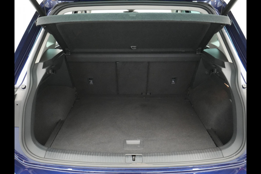Volkswagen Tiguan 1.5 TSI ACT 150pk DSG Highline Navigatie Acc Pdc Led El. klep 26