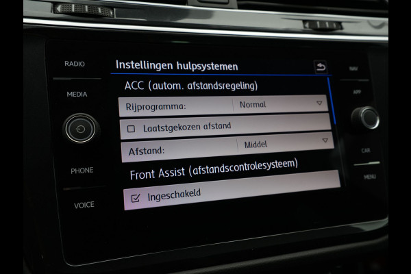 Volkswagen Tiguan 1.5 TSI ACT 150pk DSG Highline Navigatie Acc Pdc Led El. klep 26