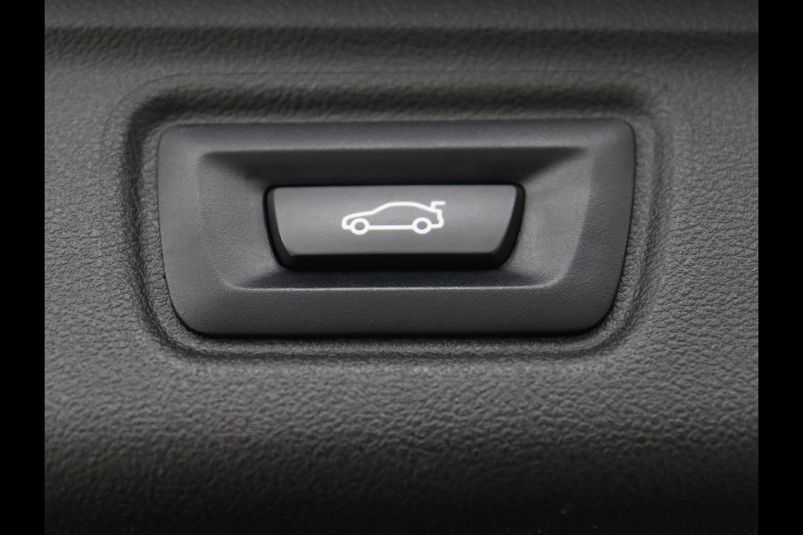 BMW 3 Serie Touring 330e Business Edition Plus | Leder Bekleding | Carplay | Cruise Control | Navigatie | Laser LED koplampen | Stoelverwarming | LMV 18 | BMW 3 Serie Touring 330e Business Edition Plus | Leder Bekleding | Carplay | Cruise Control | Navigatie | Laser LED koplampen | Stoelverwarming | LMV 18 |