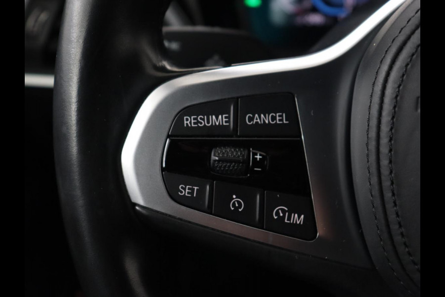 BMW 3 Serie Touring 330e Business Edition Plus | Leder Bekleding | Carplay | Cruise Control | Navigatie | Laser LED koplampen | Stoelverwarming | LMV 18 | BMW 3 Serie Touring 330e Business Edition Plus | Leder Bekleding | Carplay | Cruise Control | Navigatie | Laser LED koplampen | Stoelverwarming | LMV 18 |