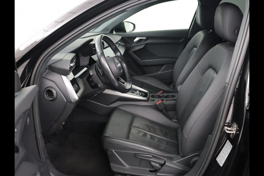 Audi A3 Sportback 40 TFSI e Edition | Leder | Carplay | Navigatie | Stoelverwarming | Cruise Control Adaptief | LMV 16 |
