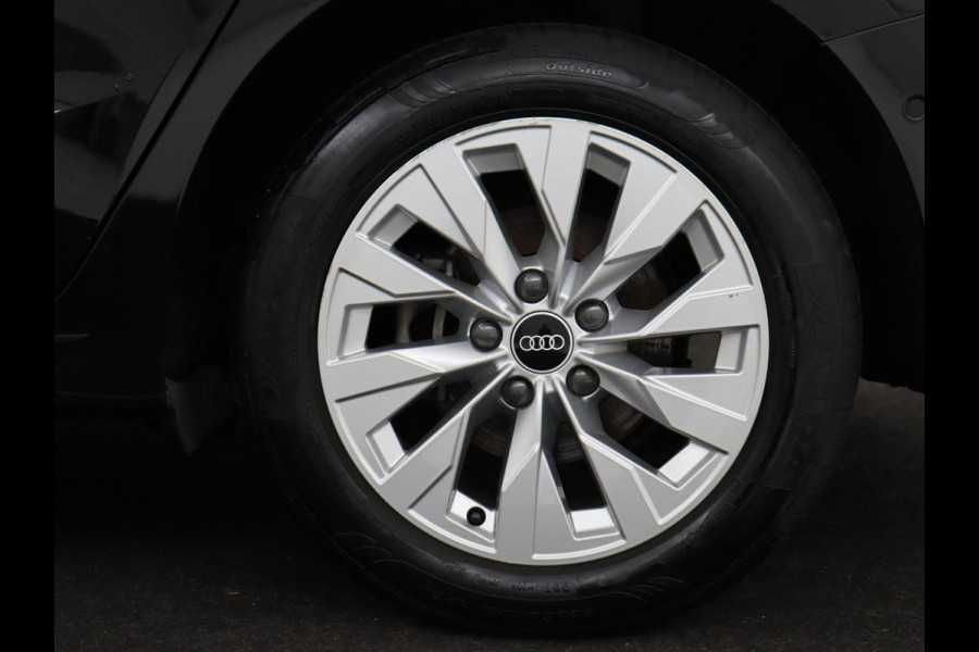 Audi A3 Sportback 40 TFSI e Edition | Leder | Carplay | Navigatie | Stoelverwarming | Cruise Control Adaptief | LMV 16 |