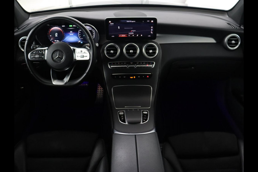Mercedes-Benz GLC 300de 4MATIC | Panoramadak | Trekhaak | Sfeerverlichting | 360 Camera | Carplay | Stoelverwarming | LMV 20 | Mercedes-Benz GLC 300de 4MATIC | Panoramadak | Trekhaak | Sfeerverlichting | 360 Camera | Carplay | Stoelverwarming | LMV 20 |