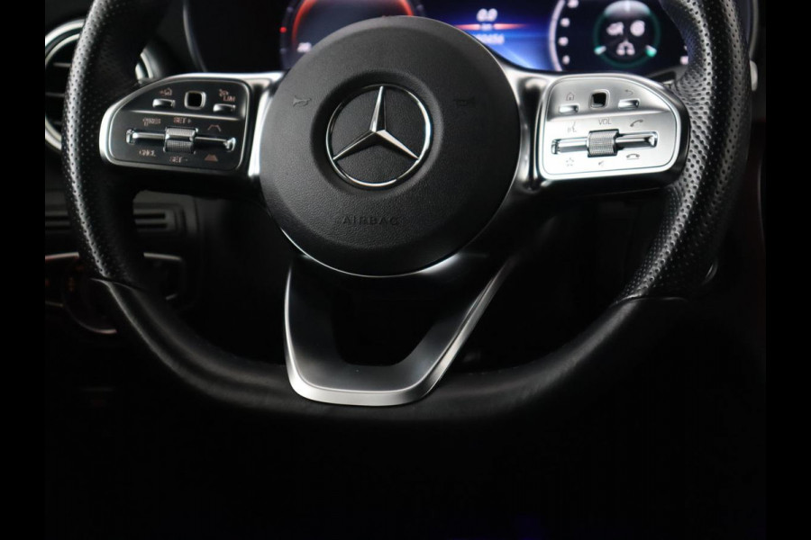 Mercedes-Benz GLC 300de 4MATIC | Panoramadak | Trekhaak | Sfeerverlichting | 360 Camera | Carplay | Stoelverwarming | LMV 20 | Mercedes-Benz GLC 300de 4MATIC | Panoramadak | Trekhaak | Sfeerverlichting | 360 Camera | Carplay | Stoelverwarming | LMV 20 |