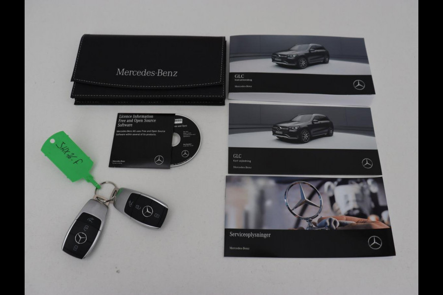 Mercedes-Benz GLC 300de 4MATIC | Panoramadak | Trekhaak | Sfeerverlichting | 360 Camera | Carplay | Stoelverwarming | LMV 20 | Mercedes-Benz GLC 300de 4MATIC | Panoramadak | Trekhaak | Sfeerverlichting | 360 Camera | Carplay | Stoelverwarming | LMV 20 |