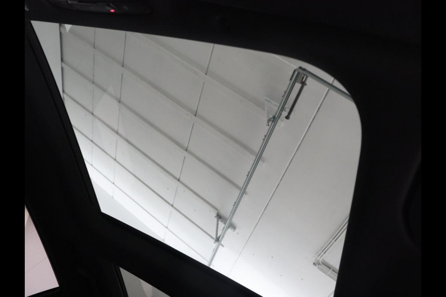 Mercedes-Benz GLC 300de 4MATIC | Panoramadak | Trekhaak | Sfeerverlichting | 360 Camera | Carplay | Stoelverwarming | LMV 20 | Mercedes-Benz GLC 300de 4MATIC | Panoramadak | Trekhaak | Sfeerverlichting | 360 Camera | Carplay | Stoelverwarming | LMV 20 |
