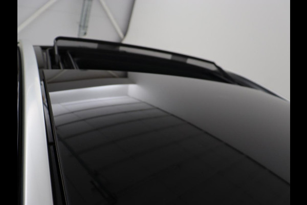 Mercedes-Benz GLC 300de 4MATIC | Panoramadak | Trekhaak | Sfeerverlichting | 360 Camera | Carplay | Stoelverwarming | LMV 20 | Mercedes-Benz GLC 300de 4MATIC | Panoramadak | Trekhaak | Sfeerverlichting | 360 Camera | Carplay | Stoelverwarming | LMV 20 |