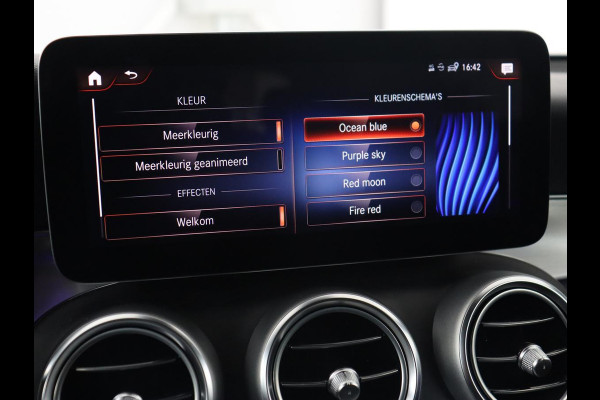 Mercedes-Benz GLC 300de 4MATIC | Panoramadak | Trekhaak | Sfeerverlichting | 360 Camera | Carplay | Stoelverwarming | LMV 20 | Mercedes-Benz GLC 300de 4MATIC | Panoramadak | Trekhaak | Sfeerverlichting | 360 Camera | Carplay | Stoelverwarming | LMV 20 |
