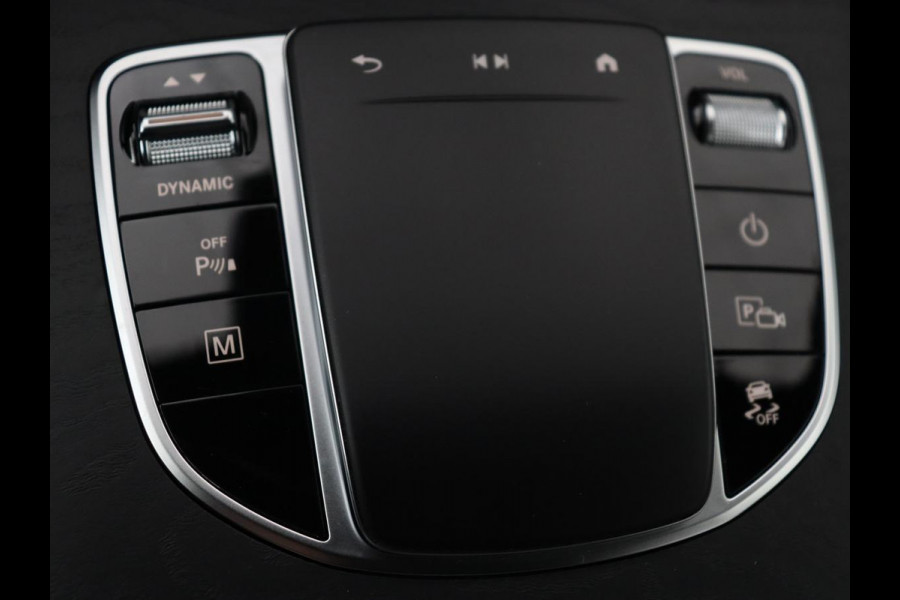 Mercedes-Benz GLC 300de 4MATIC | Panoramadak | Trekhaak | Sfeerverlichting | 360 Camera | Carplay | Stoelverwarming | LMV 20 | Mercedes-Benz GLC 300de 4MATIC | Panoramadak | Trekhaak | Sfeerverlichting | 360 Camera | Carplay | Stoelverwarming | LMV 20 |