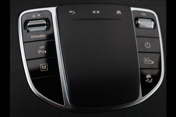 Mercedes-Benz GLC 300de 4MATIC | Panoramadak | Trekhaak | Sfeerverlichting | 360 Camera | Carplay | Stoelverwarming | LMV 20 | Mercedes-Benz GLC 300de 4MATIC | Panoramadak | Trekhaak | Sfeerverlichting | 360 Camera | Carplay | Stoelverwarming | LMV 20 |