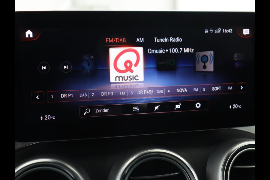 Mercedes-Benz GLC 300de 4MATIC | Panoramadak | Trekhaak | Sfeerverlichting | 360 Camera | Carplay | Stoelverwarming | LMV 20 | Mercedes-Benz GLC 300de 4MATIC | Panoramadak | Trekhaak | Sfeerverlichting | 360 Camera | Carplay | Stoelverwarming | LMV 20 |