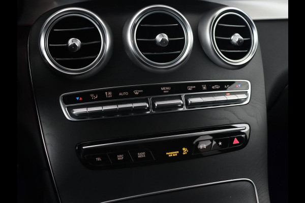 Mercedes-Benz GLC 300de 4MATIC | Panoramadak | Trekhaak | Sfeerverlichting | 360 Camera | Carplay | Stoelverwarming | LMV 20 | Mercedes-Benz GLC 300de 4MATIC | Panoramadak | Trekhaak | Sfeerverlichting | 360 Camera | Carplay | Stoelverwarming | LMV 20 |