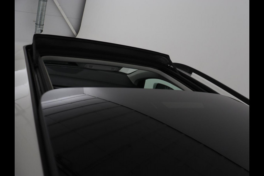 Seat Ateca 1.5 TSI Style | Panoramadak | Trekhaak | Camera | Stoelverwarming | Carplay | Navigatie | Cruise Control Adaptief | LMV 18 | Seat Ateca 1.5 TSI Style | Panoramadak | Trekhaak | Camera | Stoelverwarming | Carplay | Navigatie | Cruise Control Adaptief | LMV 18 |