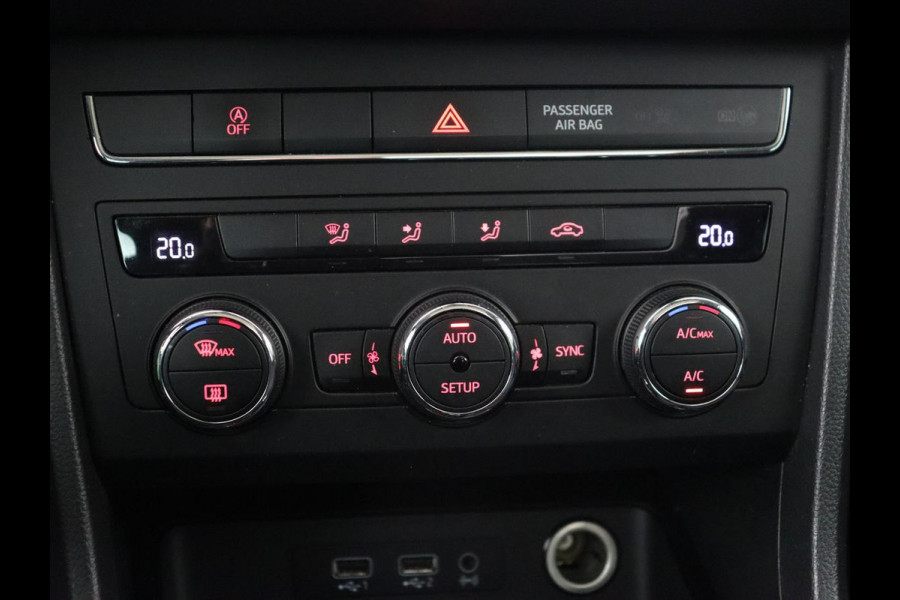 Seat Ateca 1.5 TSI Style | Panoramadak | Trekhaak | Camera | Stoelverwarming | Carplay | Navigatie | Cruise Control Adaptief | LMV 18 | Seat Ateca 1.5 TSI Style | Panoramadak | Trekhaak | Camera | Stoelverwarming | Carplay | Navigatie | Cruise Control Adaptief | LMV 18 |