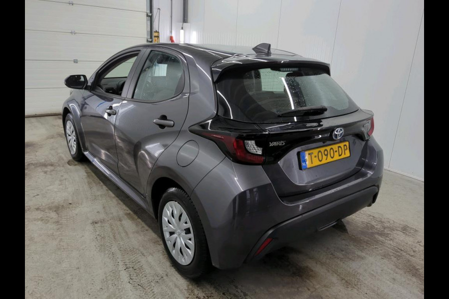 Toyota Yaris 1.5 Hybrid Active Auto. Navigatie Apple Carplay/Android Auto Camera Adaptive Cruise Control Climate Control Toyota Yaris 1.5 Hybrid Active Auto. Navigatie Apple Carplay/Android Auto Camera Adaptive Cruise Control Climate Control