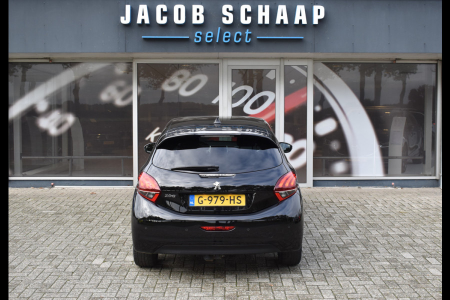 Peugeot 208 1.2 PureTech Signature / Carplay / Navi / Trekhaak / Airco / 17" LM / PDC Peugeot 208 1.2 PureTech Signature / Carplay / Navi / Trekhaak / Airco / 17" LM / PDC