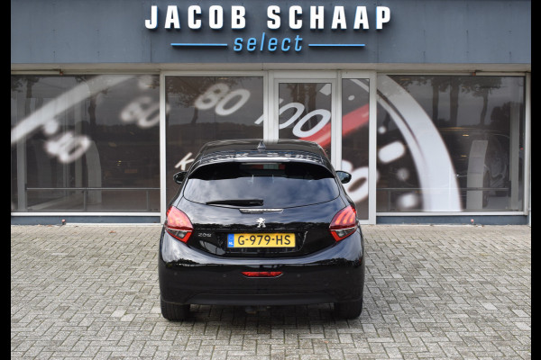 Peugeot 208 1.2 PureTech Signature / Carplay / Navi / Trekhaak / Airco / 17" LM / PDC Peugeot 208 1.2 PureTech Signature / Carplay / Navi / Trekhaak / Airco / 17" LM / PDC