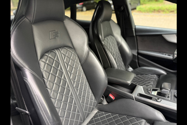 Audi A5 Sportback 2.0 TFSI Launch Edition l S-Line l Massage l Virtual l Climate l Navi l Volleder l Audi A5 Sportback 2.0 TFSI Launch Edition l S-Line l Massage l Virtual l Climate l Navi l Volleder l