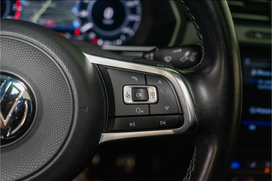 Volkswagen Arteon 2.0 TSI 2x R-Line 191PK | Pano | Discover Pro | Dynamic LED | VOL OPTIE!