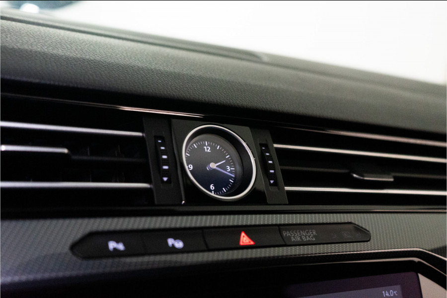 Volkswagen Arteon 2.0 TSI 2x R-Line 191PK | Pano | Discover Pro | Dynamic LED | VOL OPTIE!