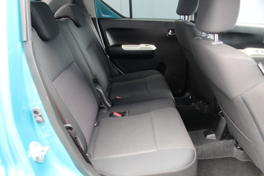 Suzuki Ignis 1.2-90pk Select. Mooie en luxe hoogzitter. Trekhaak, Keyless Entry, Lane Assist, Camera, Airco, Suzuki Ignis 1.2-90pk Select. Mooie en luxe hoogzitter. Trekhaak, Keyless Entry, Lane Assist, Camera, Airco,