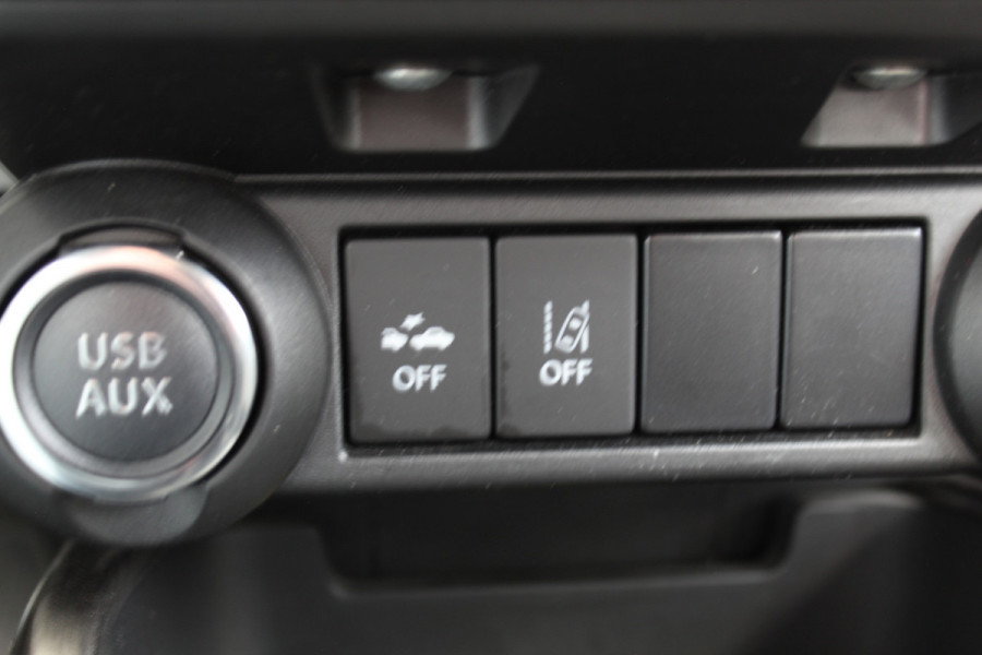 Suzuki Ignis 1.2-90pk Select. Mooie en luxe hoogzitter. Trekhaak, Keyless Entry, Lane Assist, Camera, Airco, Suzuki Ignis 1.2-90pk Select. Mooie en luxe hoogzitter. Trekhaak, Keyless Entry, Lane Assist, Camera, Airco,