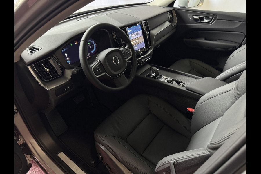 Volvo XC60 ✅NIEUWE AUTO✅ 2.0 T6 350PK PHEV LEER AWD PLUS BRIGHT LONG RANGE PANO PERF.AUDIO ELEK.KLEP phev