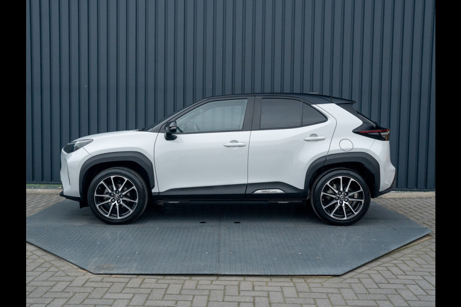 Toyota Yaris Cross 1.5 Hybrid GR Sport | Panodak | Elk. A-klep | JBL | Blind Spot | Head Up | Prijs Rijklaar!!