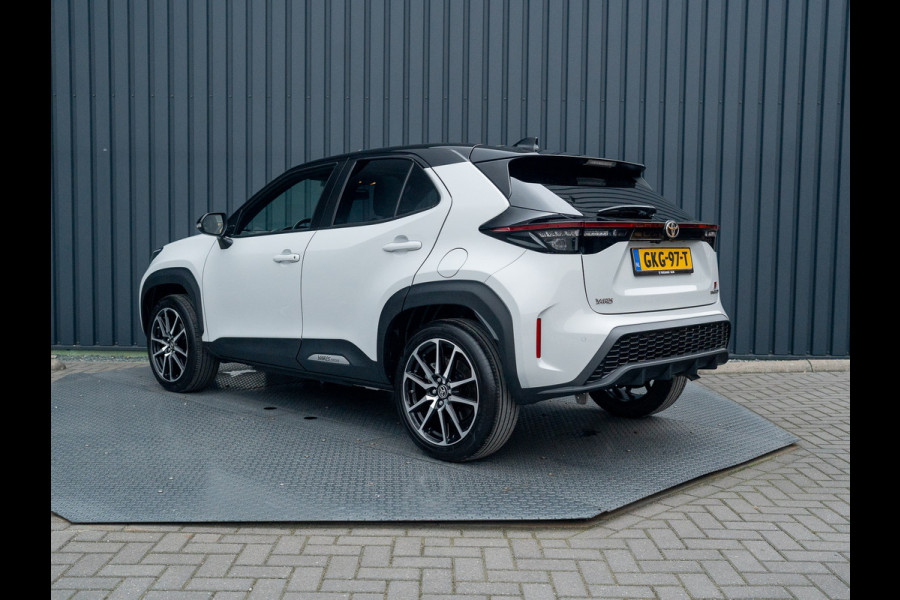 Toyota Yaris Cross 1.5 Hybrid GR Sport | Panodak | Elk. A-klep | JBL | Blind Spot | Head Up | Prijs Rijklaar!!