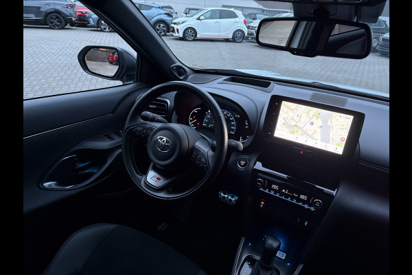 Toyota Yaris Cross 1.5 Hybrid GR Sport | Panodak | Elk. A-klep | JBL | Blind Spot | Head Up | Prijs Rijklaar!!