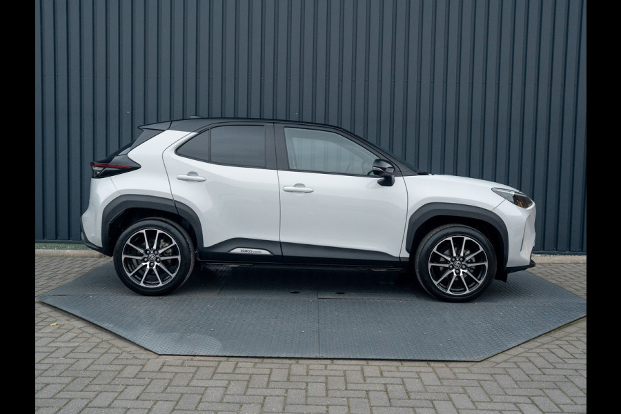 Toyota Yaris Cross 1.5 Hybrid GR Sport | Panodak | Elk. A-klep | JBL | Blind Spot | Head Up | Prijs Rijklaar!!