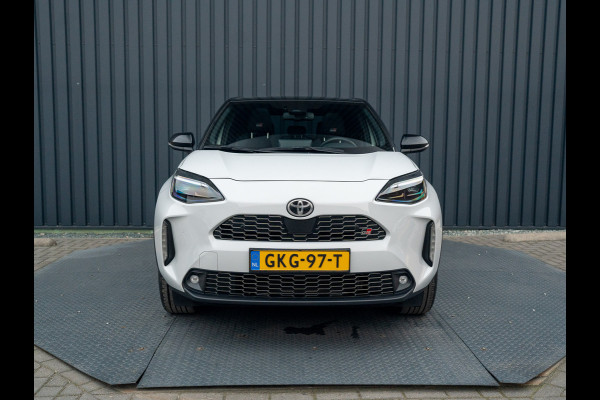 Toyota Yaris Cross 1.5 Hybrid GR Sport | Panodak | Elk. A-klep | JBL | Blind Spot | Head Up | Prijs Rijklaar!!