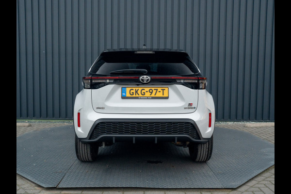 Toyota Yaris Cross 1.5 Hybrid GR Sport | Panodak | Elk. A-klep | JBL | Blind Spot | Head Up | Prijs Rijklaar!!