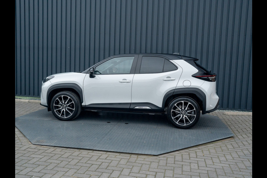 Toyota Yaris Cross 1.5 Hybrid GR Sport | Panodak | Elk. A-klep | JBL | Blind Spot | Head Up | Prijs Rijklaar!!
