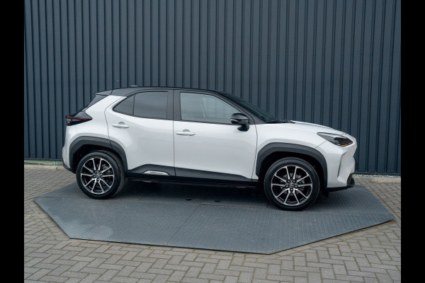 Toyota Yaris Cross 1.5 Hybrid GR Sport | Panodak | Elk. A-klep | JBL | Blind Spot | Head Up | Prijs Rijklaar!!