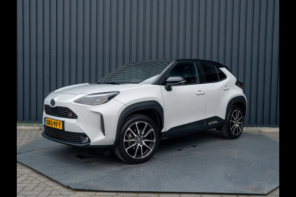 Toyota Yaris Cross 1.5 Hybrid GR Sport | Panodak | Elk. A-klep | JBL | Blind Spot | Head Up | Prijs Rijklaar!!