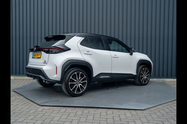 Toyota Yaris Cross 1.5 Hybrid GR Sport | Panodak | Elk. A-klep | JBL | Blind Spot | Head Up | Prijs Rijklaar!!