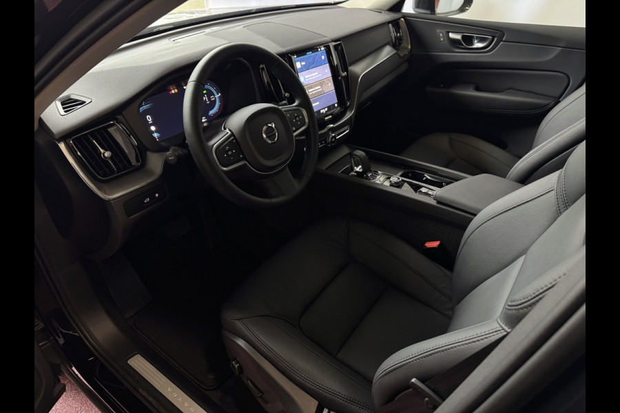 Volvo XC60 2.0 T6 350PK PHEV LEER AWD PLUS BRIGHT LONG RANGE PANO PERF.AUDIO ELEK.KLEP