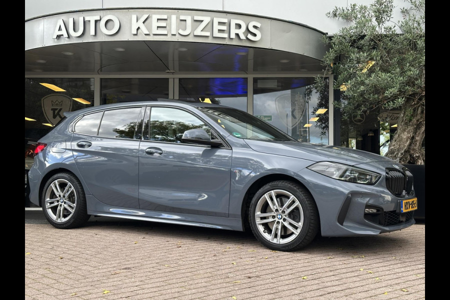 BMW 1-serie 120d High Executive M Pakket Panoramadak LED Ambient 17”LM