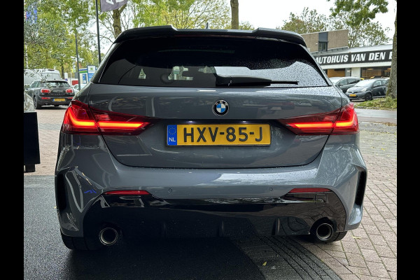 BMW 1-serie 120d High Executive M Pakket Panoramadak LED Ambient 17”LM