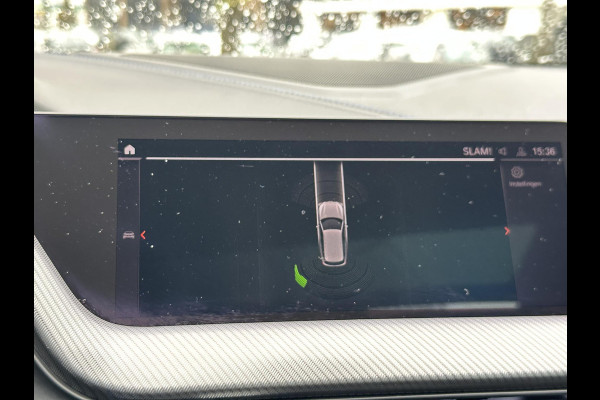 BMW 1-serie 120d High Executive M Pakket Panoramadak LED Ambient 17”LM